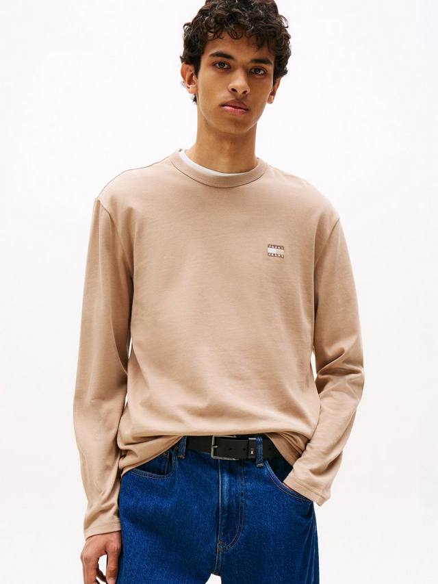 Футболка Tommy Jeans с длинным рукавом и тональным логотипом Tommy Tommy Hilfiger, Coastal Taupe Tonal
Футболка Tommy Jeans с длинным рукавом и тональным логотипом Tommy Tommy Hilfiger, Coastal Taupe Tonal