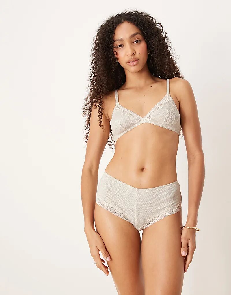 Шорты-хипстеры Jaye из серого меланжевого цвета с кремовой кружевной отделкой
Шорты-хипстеры Jaye из серого меланжевого цвета с кремовой кружевной отделкой