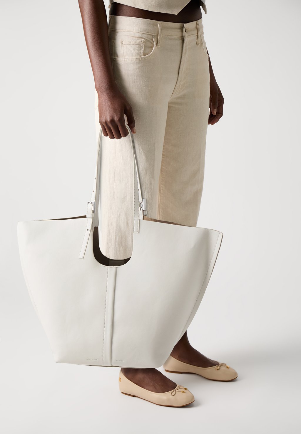 Сумка для покупок ARA TOTE AllSaints, белый 
Сумка для покупок ARA TOTE AllSaints, белый