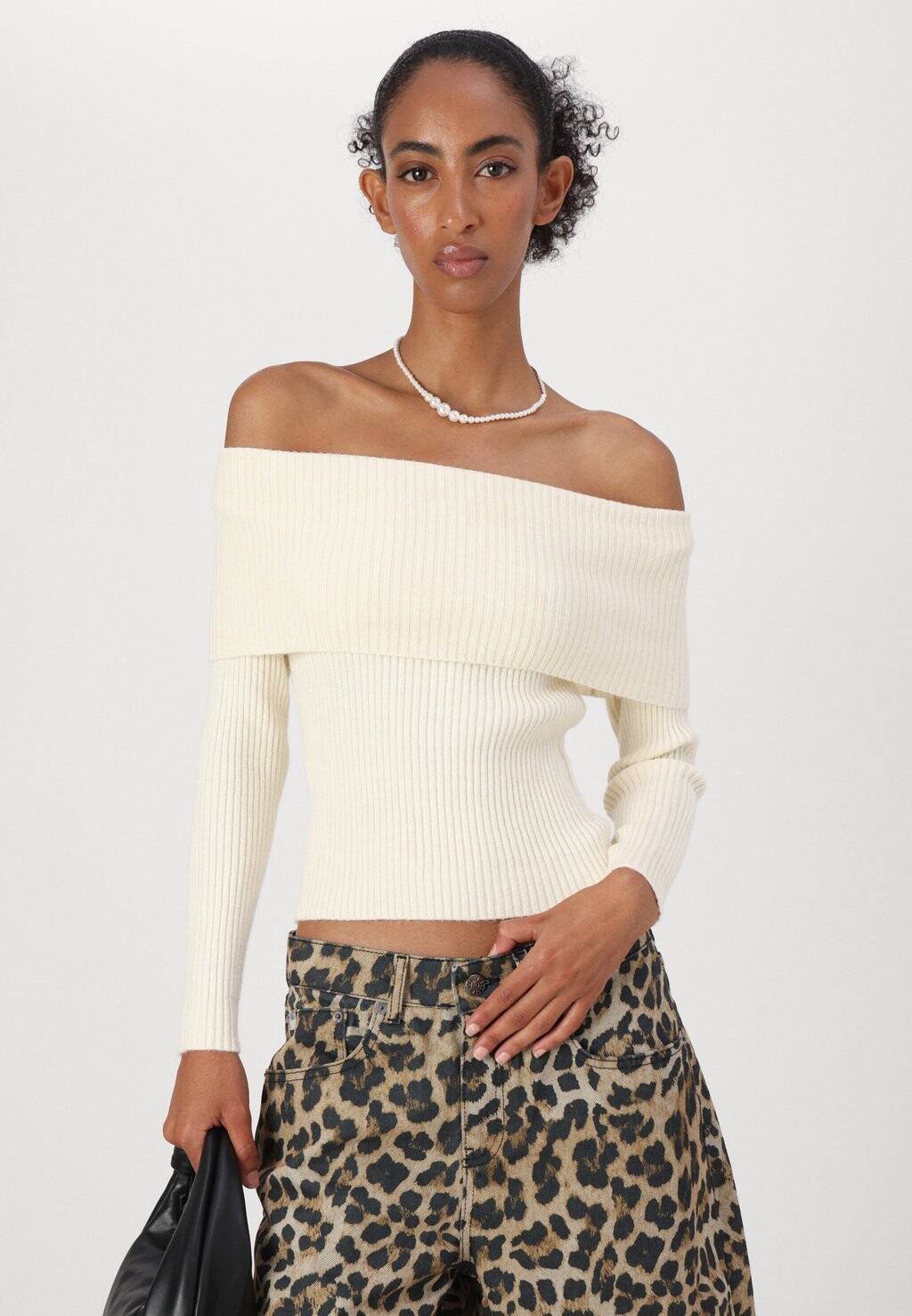 Джемпер ONLKATIA OFF SHOULDER ONLY Petite, песочный
Джемпер ONLKATIA OFF SHOULDER ONLY Petite, песочный