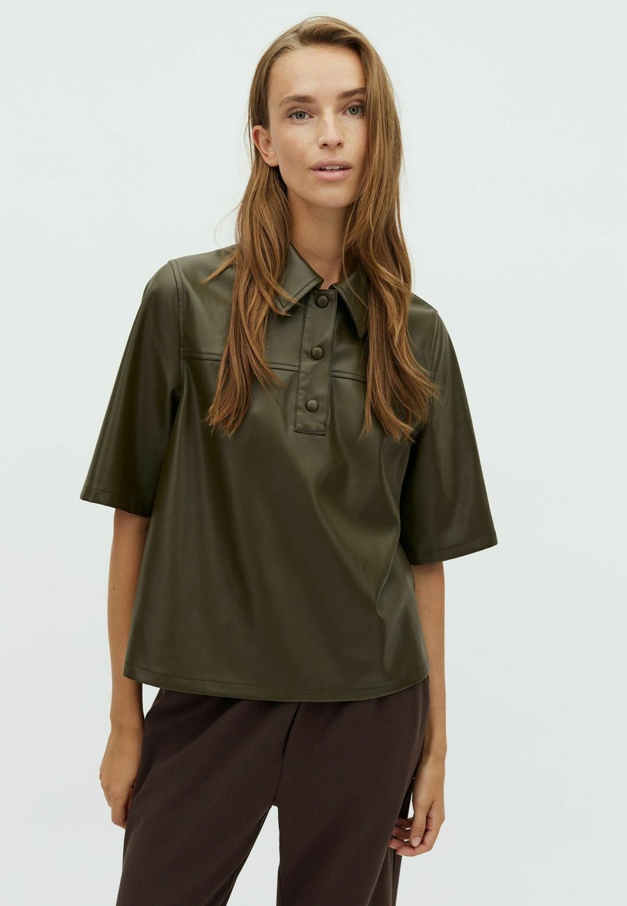 Поло mbyM HELMI, Green Night/Green
Поло mbyM HELMI, Green Night/Green