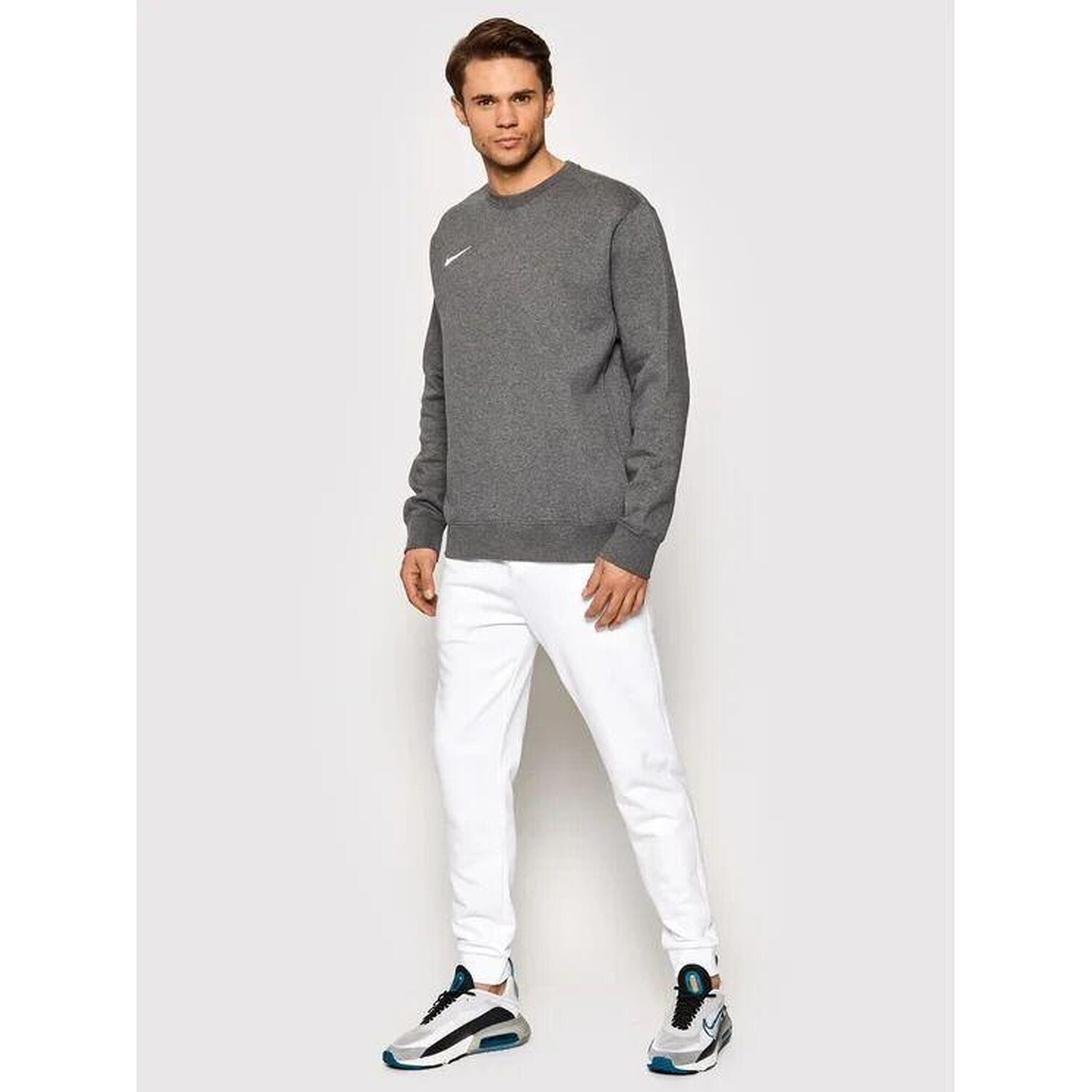 Спортивная толстовка Nike, цвет grau/asphaltgrau/weiss
Спортивная толстовка Nike, цвет grau/asphaltgrau/weiss