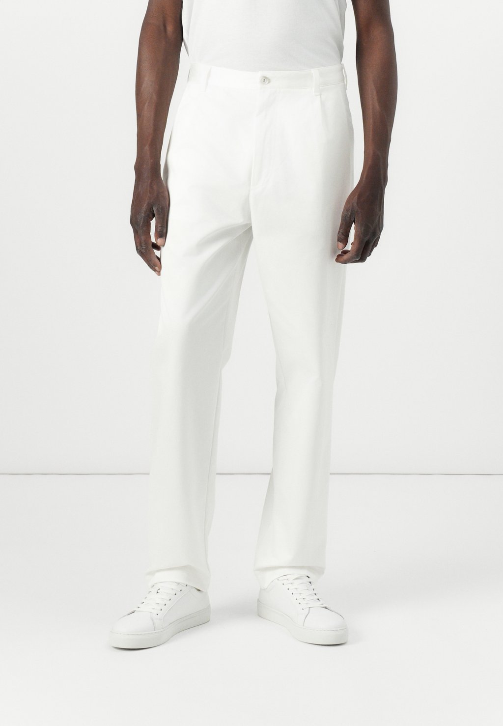 Чиносы BOSS, белый
Чиносы BOSS, белый