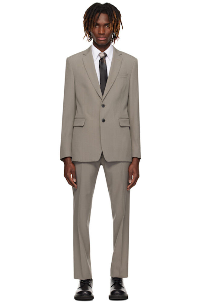 Серый приталенный костюм Dries Van Noten
Серый приталенный костюм Dries Van Noten