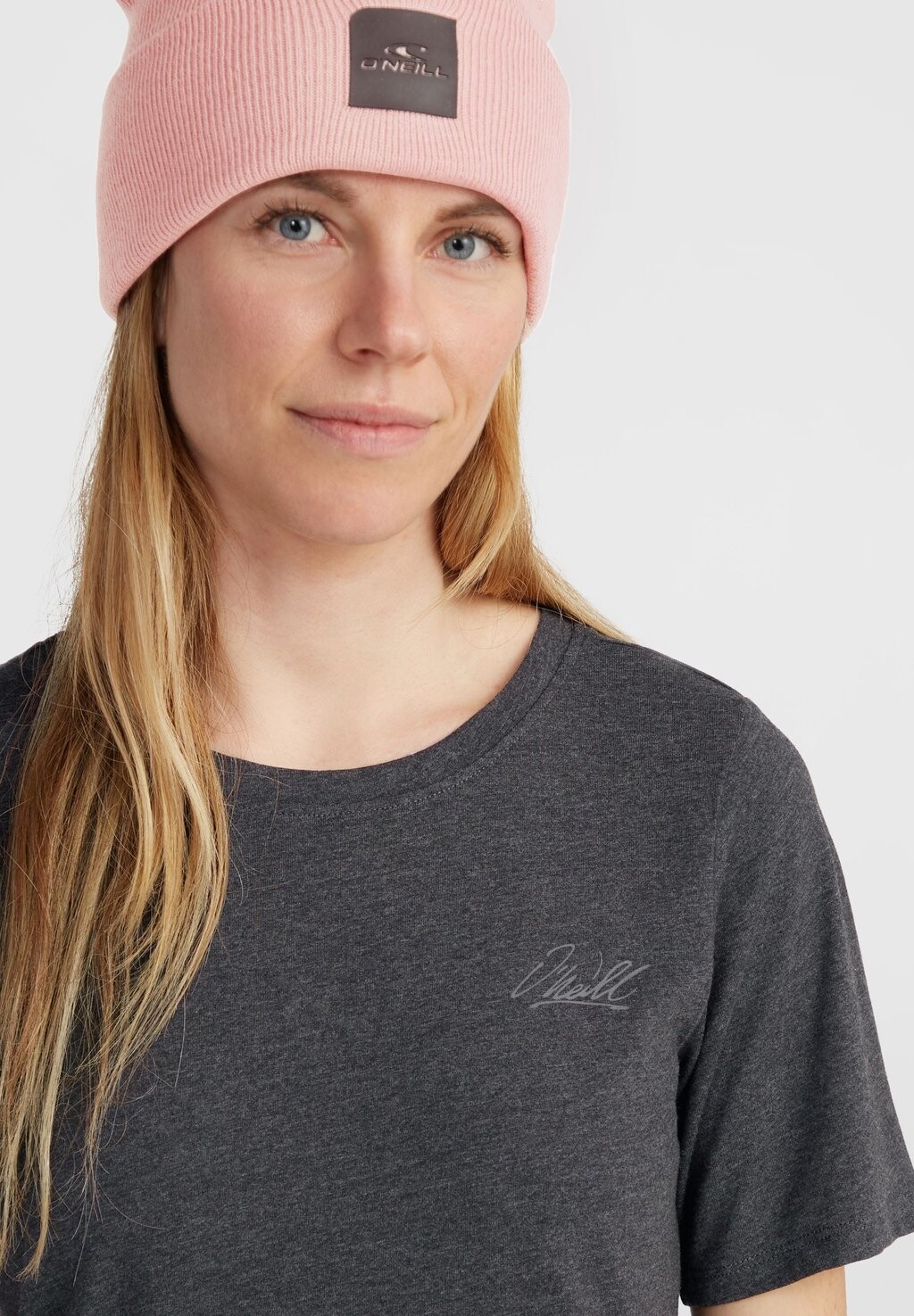 Базовая футболка ESSENTIALS O'Neill, пестрый черный
Базовая футболка ESSENTIALS O'Neill, пестрый черный