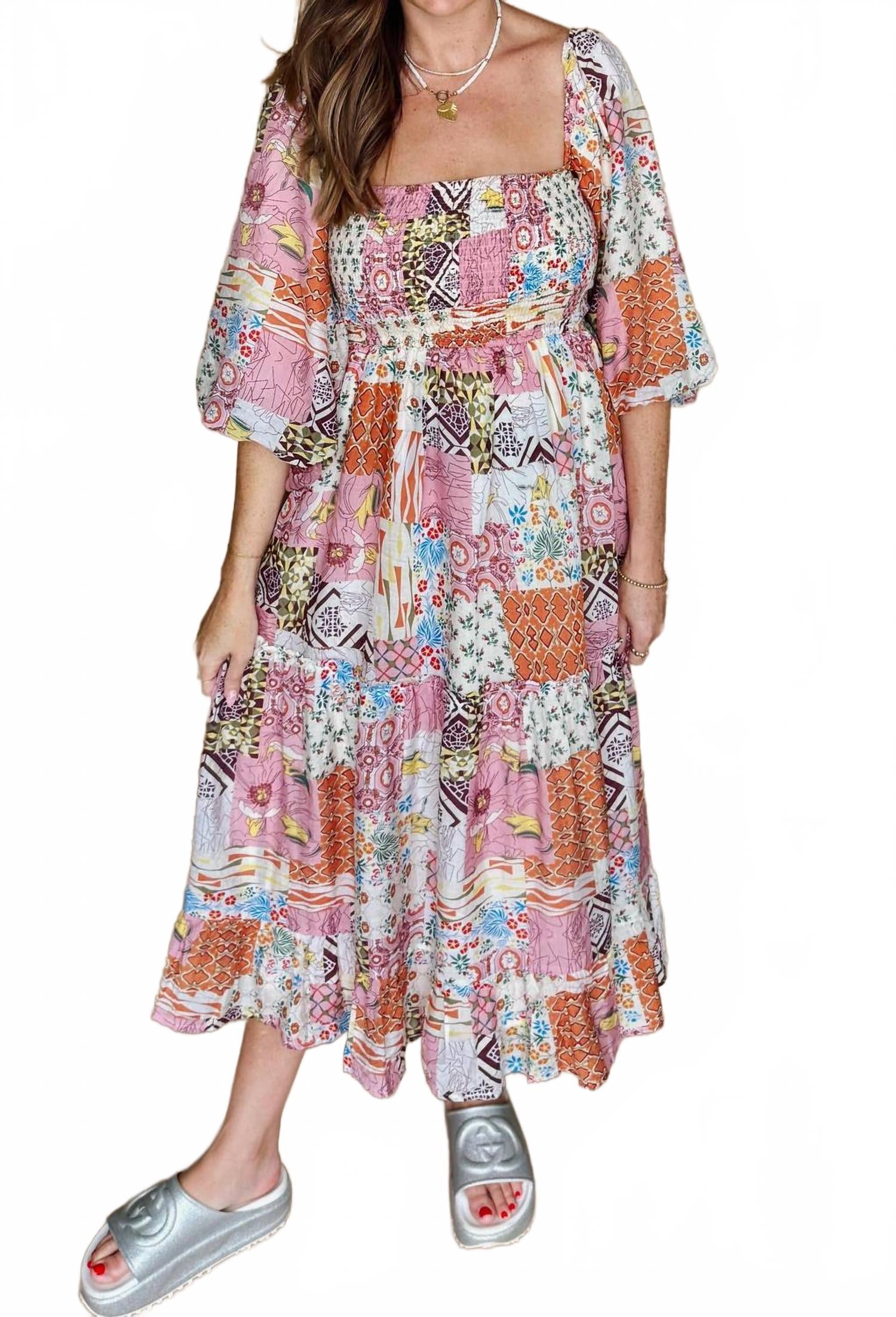 Многоцветное платье миди в стиле пэчворк FATE, мультиколор
Многоцветное платье миди в стиле пэчворк FATE, мультиколор