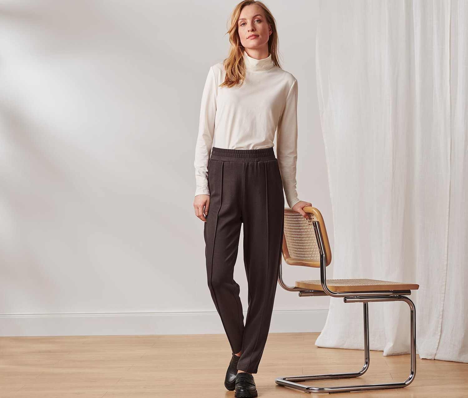 Брюки спортивные с кантом Tchibo, темно коричневый
Брюки спортивные с кантом Tchibo, темно коричневый