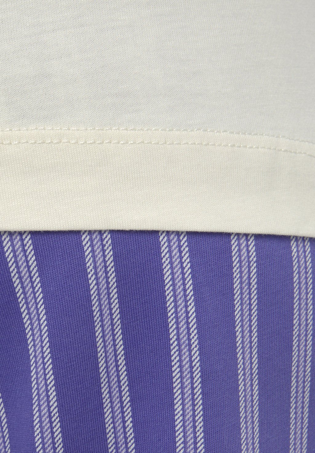 Пижамный комплект SET Vivance, фиолетовый
Пижамный комплект SET Vivance, фиолетовый