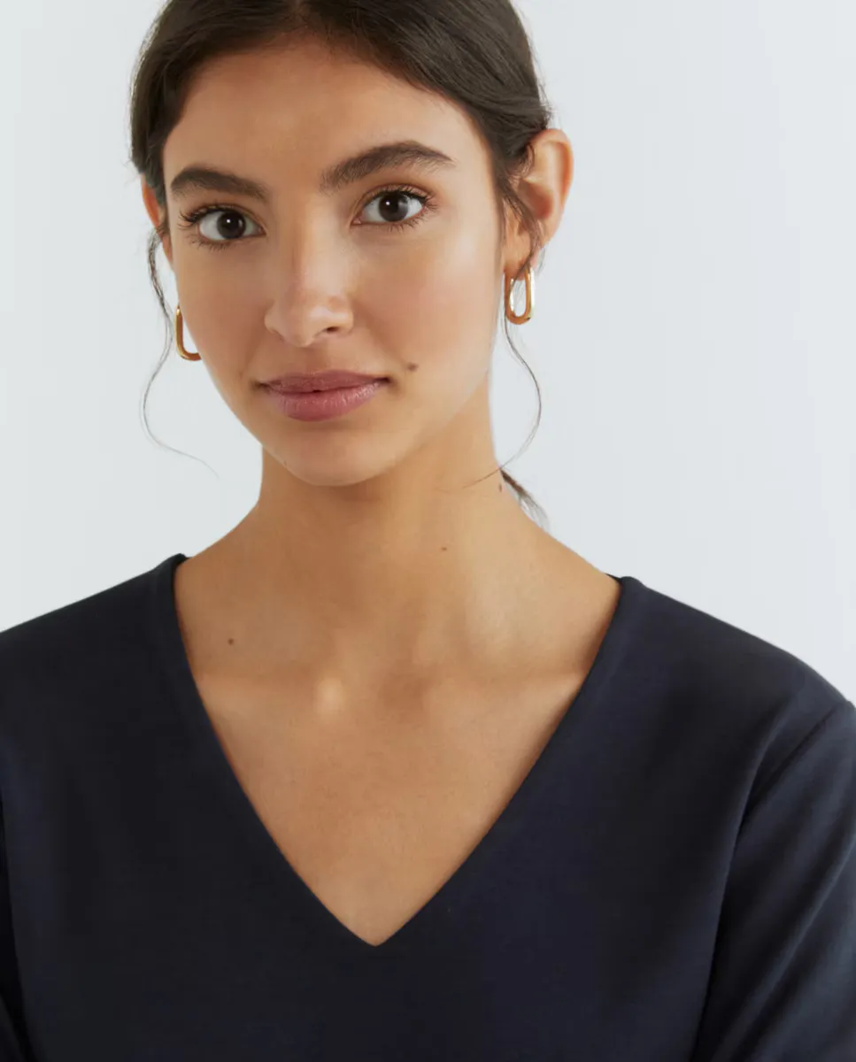 Женская футболка с длинным рукавом и V-образным вырезом Guitare, темно-синий
Женская футболка с длинным рукавом и V-образным вырезом Guitare, темно-синий