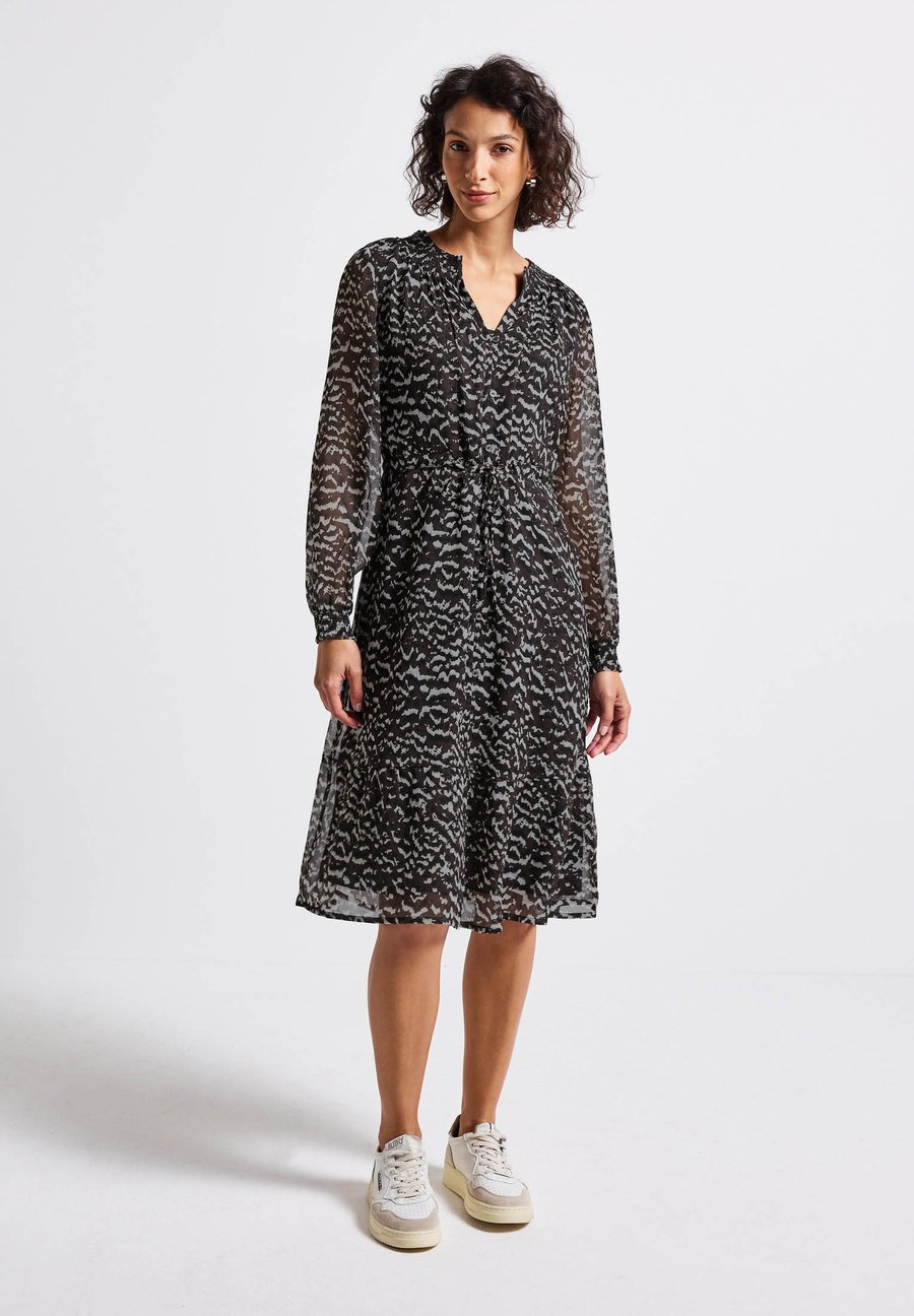 Платье Street One MIT SMOKDETAILS, Braun/Dark Brown
Платье Street One MIT SMOKDETAILS, Braun/Dark Brown