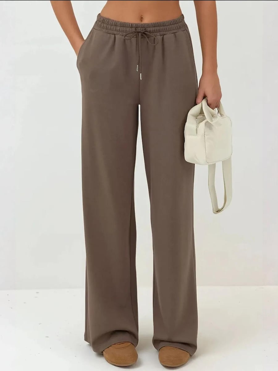 Широкие брюки Hiccup, шоколадный
Широкие брюки Hiccup, шоколадный