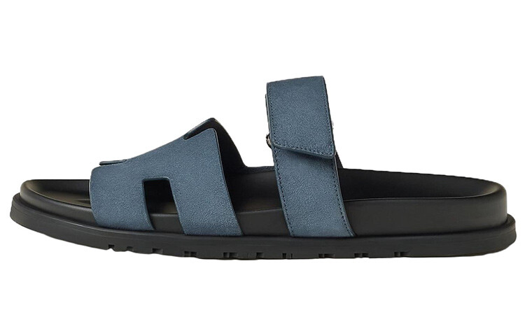 Hermes Шипровые шлепанцы для мужчин
Hermes Шипровые шлепанцы для мужчин