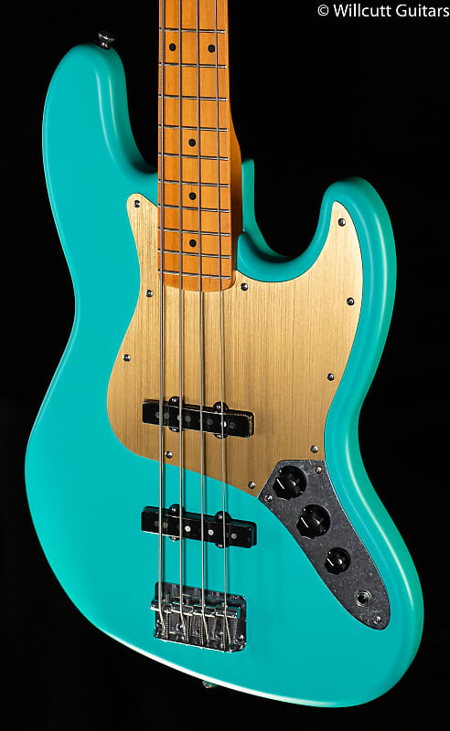 Squier 40th Anniversary Jazz Bass Vintage Edition Кленовый гриф Satin Sea Foam Green (996) Squier 40th Anniversary Jazz Bass Edition Maple Fingerboard (996)
Squier 40th Anniversary Jazz Bass Vintage Edition Кленовый гриф Satin Sea Foam Green (996) Squier 40th Anniversary Jazz Bass Edition Maple Fingerboard (996)