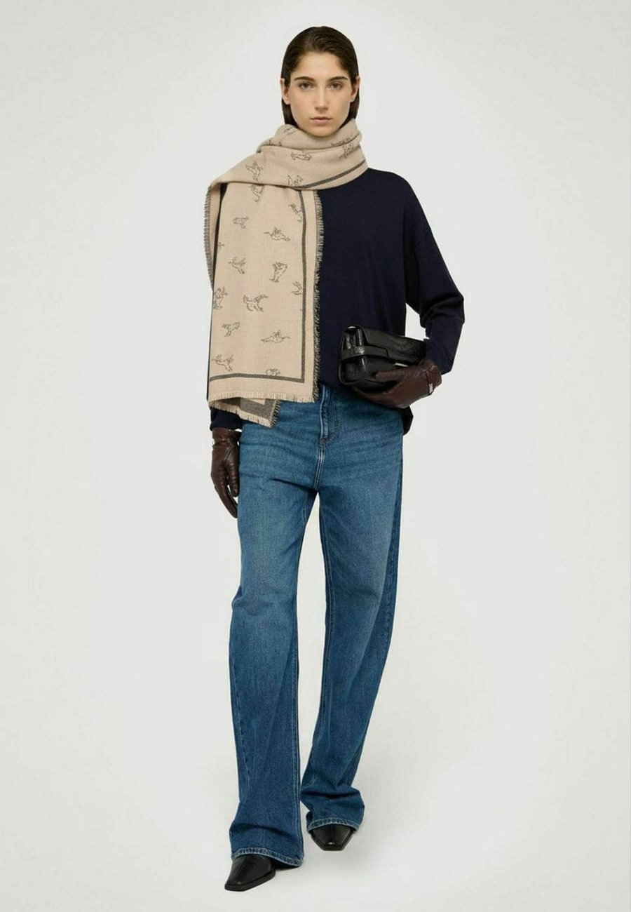 Шарф Trussardi Scarf, Cream Pisa/Beige
Шарф Trussardi Scarf, Cream Pisa/Beige