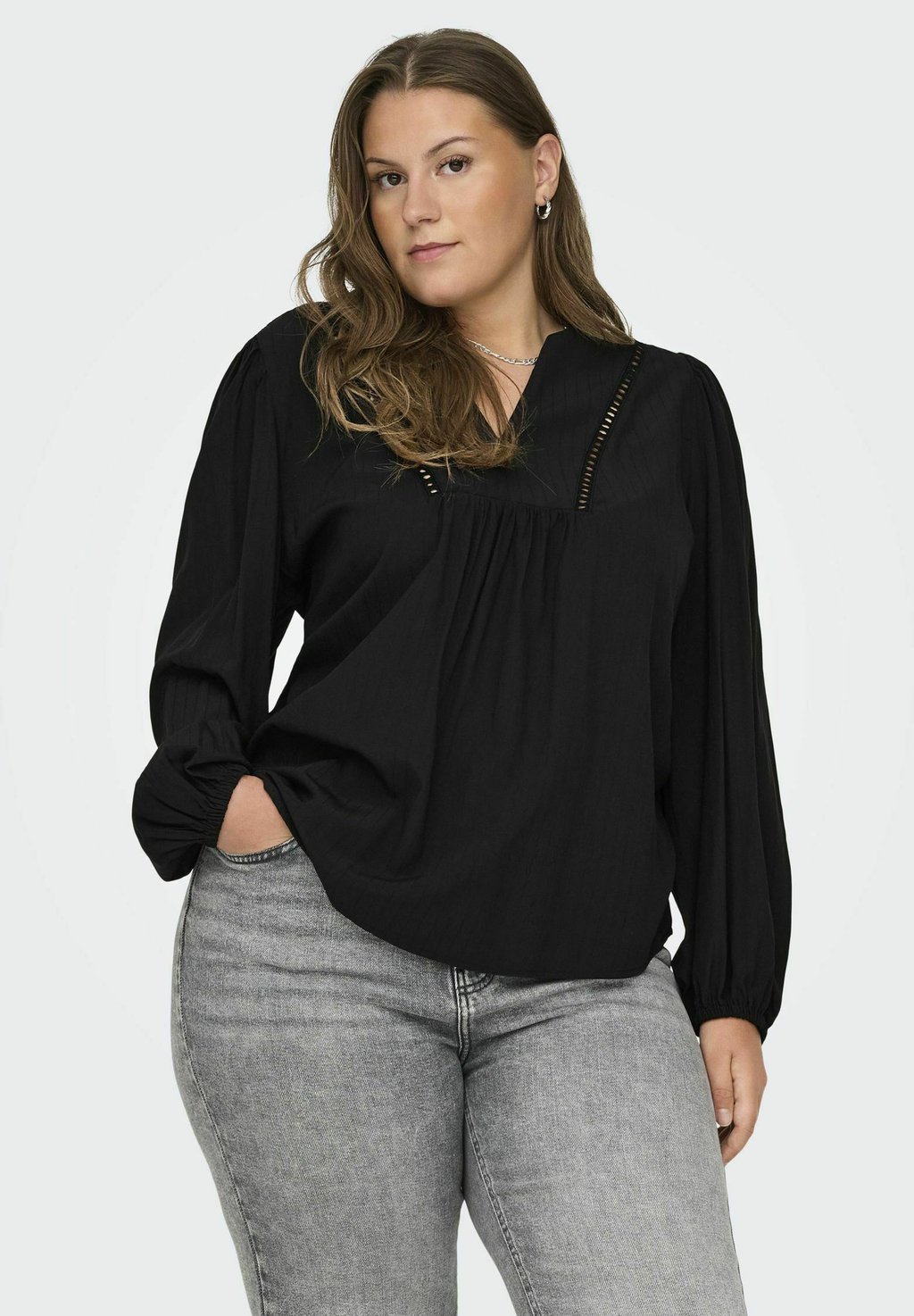 Блуза CARMYRNA ONLY Carmakoma, черный
Блуза CARMYRNA ONLY Carmakoma, черный