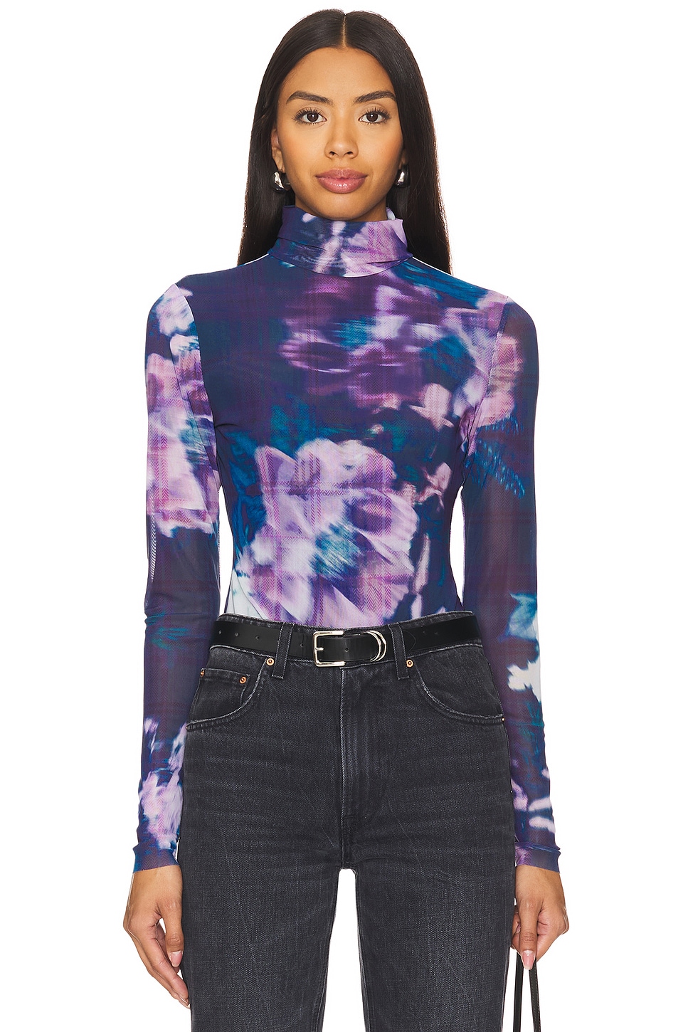 Фиона топ Steve Madden, цвет midnight
Фиона топ Steve Madden, цвет midnight