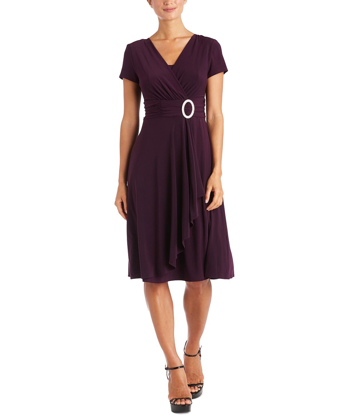 Платье r&m richards с короткими рукавами и искусственным запахом R & M Richards
Платье r&m richards с короткими рукавами и искусственным запахом R & M Richards