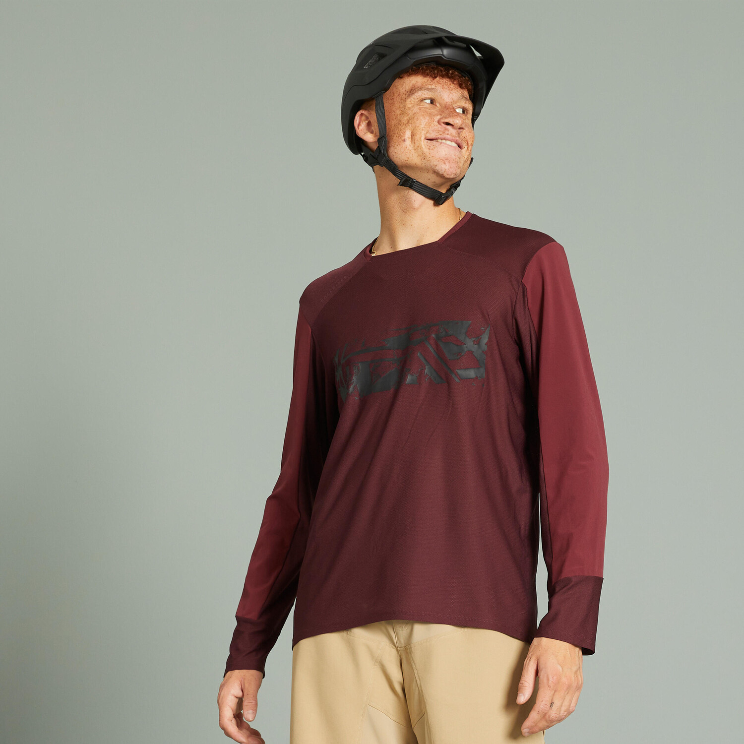 Велоджерси с длинными рукавами ST 100 серое Rockrider 
Велоджерси с длинными рукавами ST 100 серое Rockrider