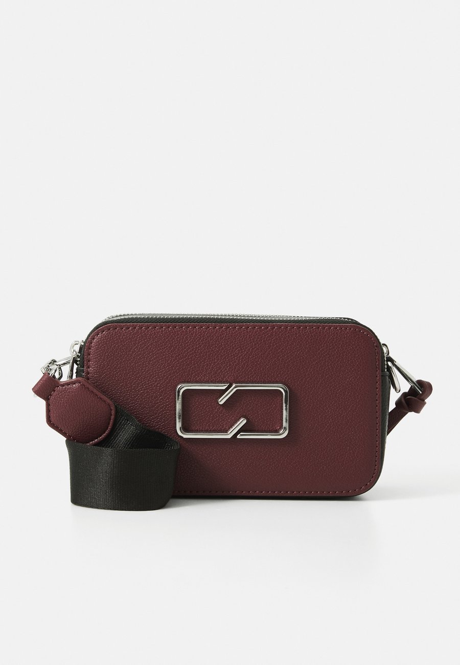 Сумка кросс-боди Call it Spring CAMELYA, Bordo/Bordeaux
Сумка кросс-боди Call it Spring CAMELYA, Bordo/Bordeaux