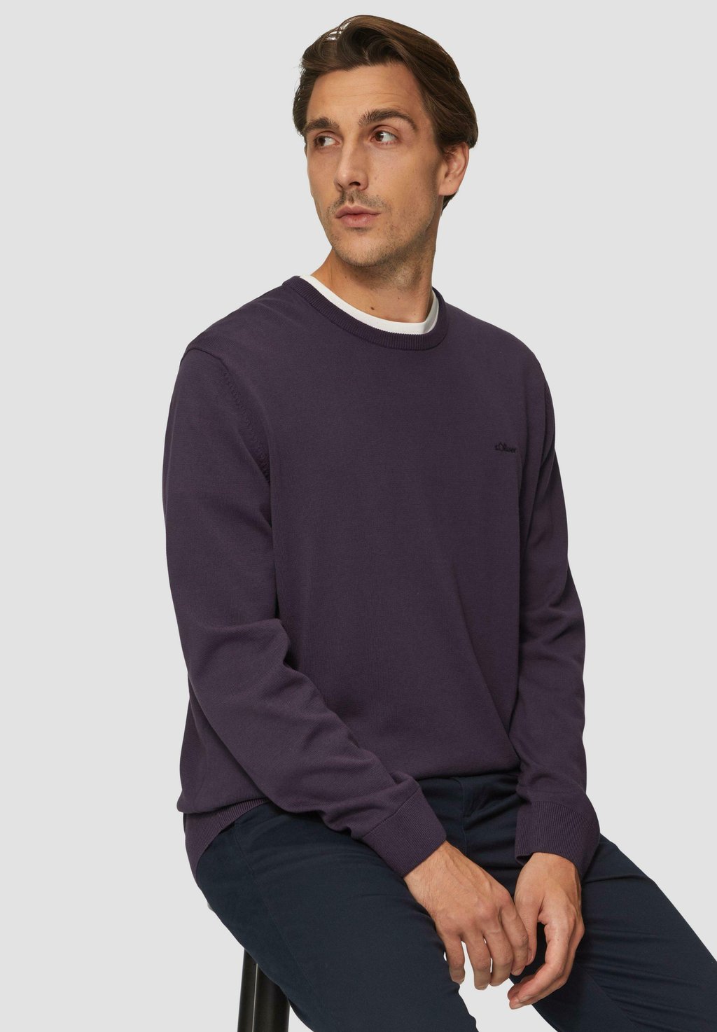 Джемпер MIT LOGO STICKEREI s.Oliver, фиолетовый
Джемпер MIT LOGO STICKEREI s.Oliver, фиолетовый