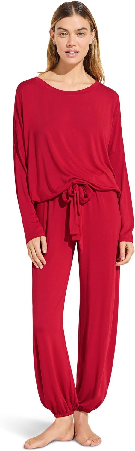 Пижамный комплект Gisele с напуском Eberjey, цвет Haute Red/Haute Red
Пижамный комплект Gisele с напуском Eberjey, цвет Haute Red/Haute Red