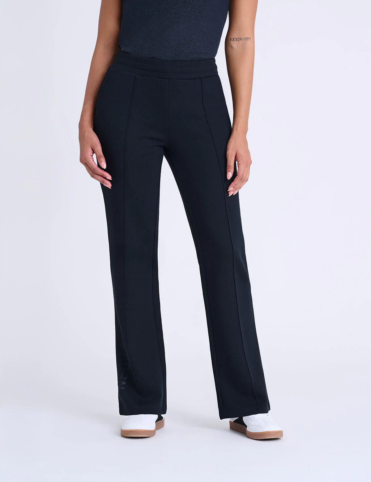 Спортивные брюки U.S. Polo Assn White Label Scuba Pintuck, черный
Спортивные брюки U.S. Polo Assn White Label Scuba Pintuck, черный