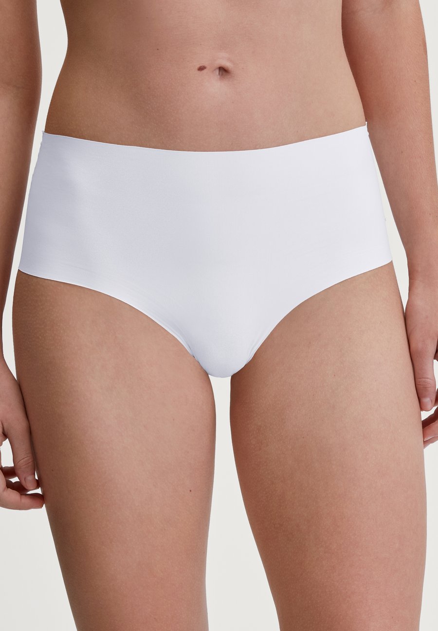 Брифы Calida SLEEK SKIN MIDI, Weiss/White
Брифы Calida SLEEK SKIN MIDI, Weiss/White