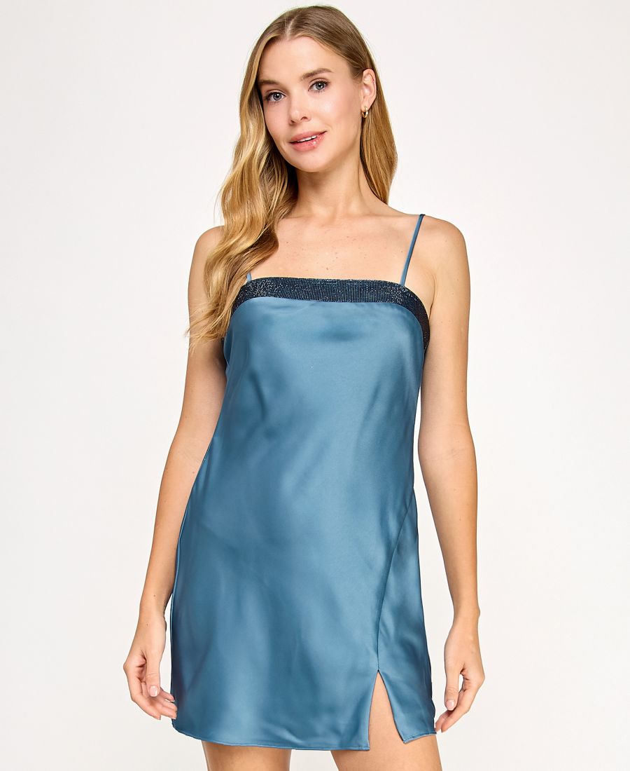 Короткое платье с разрезом спереди для подростков SENI & CADE, Blue
Короткое платье с разрезом спереди для подростков SENI & CADE, Blue