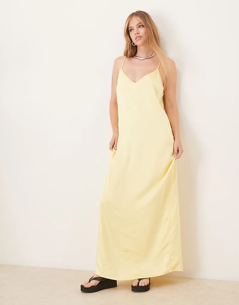 Платье макси VILA из атласа с фестончатой отделкой, нежно-бананового цвета
Платье макси VILA из атласа с фестончатой отделкой, нежно-бананового цвета