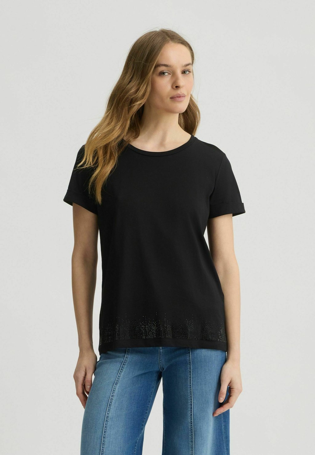 Футболка с принтом MODA LIU JO, черный
Футболка с принтом MODA LIU JO, черный