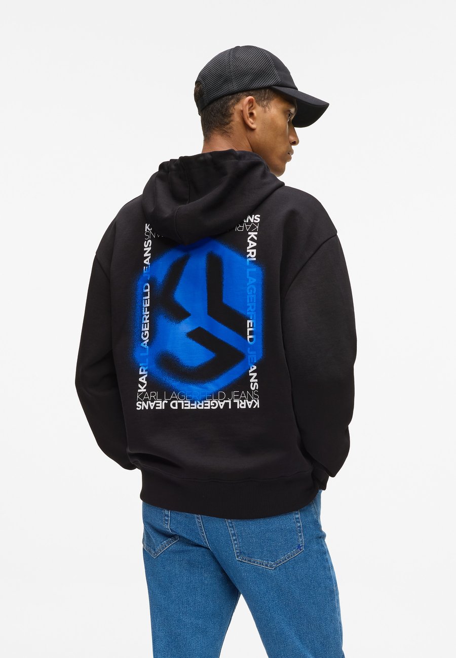 Худи Karl Lagerfeld Jeans RELAX MONOGRAM HOODIE, Black, Черный, Худи Karl Lagerfeld Jeans RELAX MONOGRAM HOODIE, Black
Худи Karl Lagerfeld Jeans RELAX MONOGRAM HOODIE, Black, Черный, Худи Karl Lagerfeld Jeans RELAX MONOGRAM HOODIE, Black