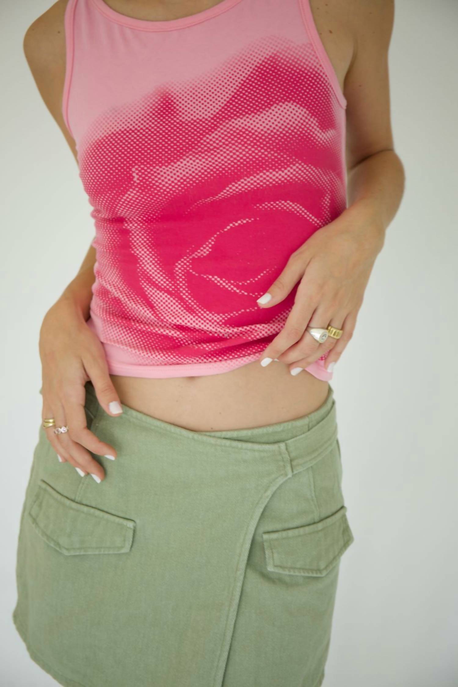 Футболка Bella Rose с принтом в светло-розовом цвете Emory Park
Футболка Bella Rose с принтом в светло-розовом цвете Emory Park