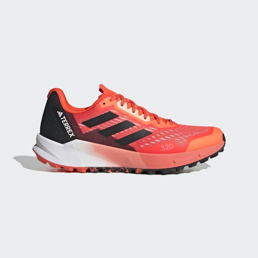 Кроссовки adidas Terrex Agravic Flow 2.0 Trail Running, черный/красный/белый
Кроссовки adidas Terrex Agravic Flow 2.0 Trail Running, черный/красный/белый