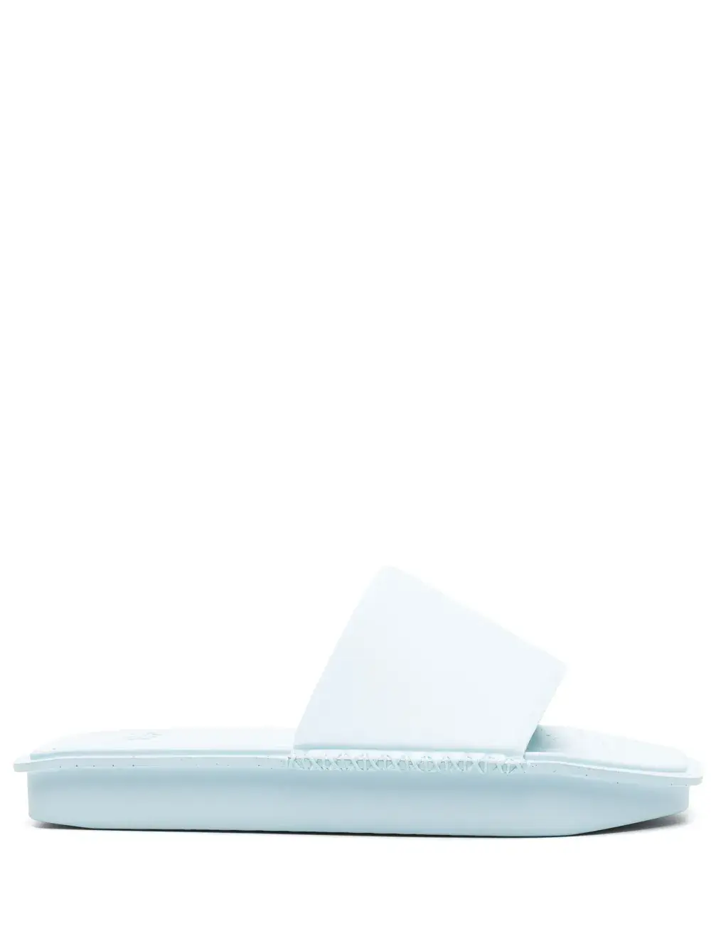 Шлепанцы на массивной подошве Y-3, синий
Шлепанцы на массивной подошве Y-3, синий