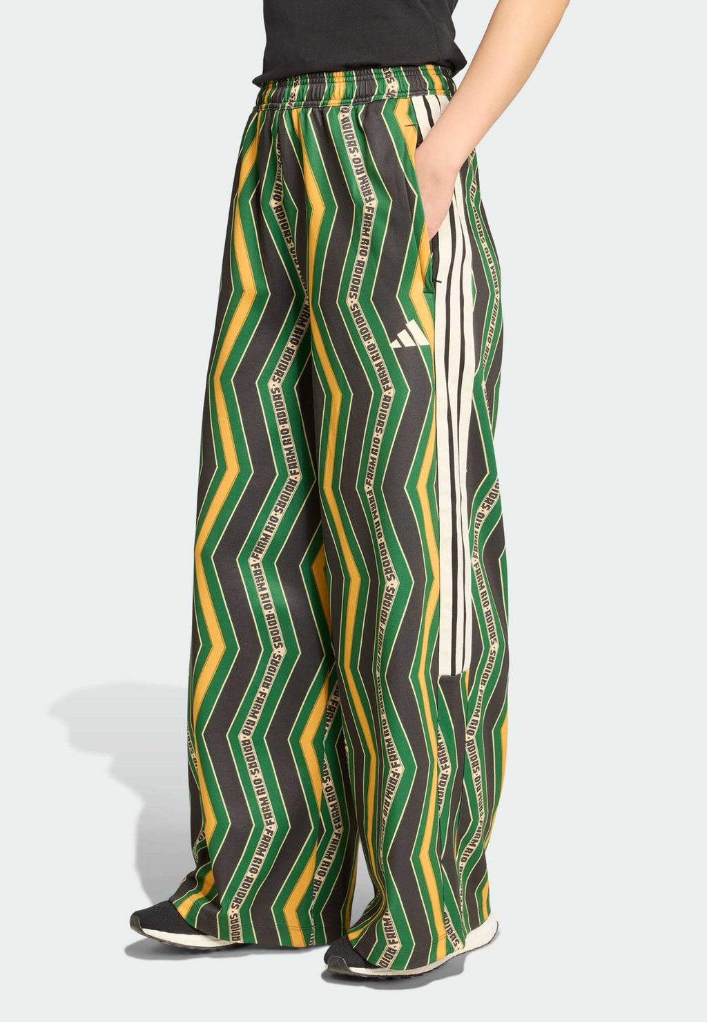 Спортивные штаны FARM TIRO Adidas Sportswear, черный
Спортивные штаны FARM TIRO Adidas Sportswear, черный