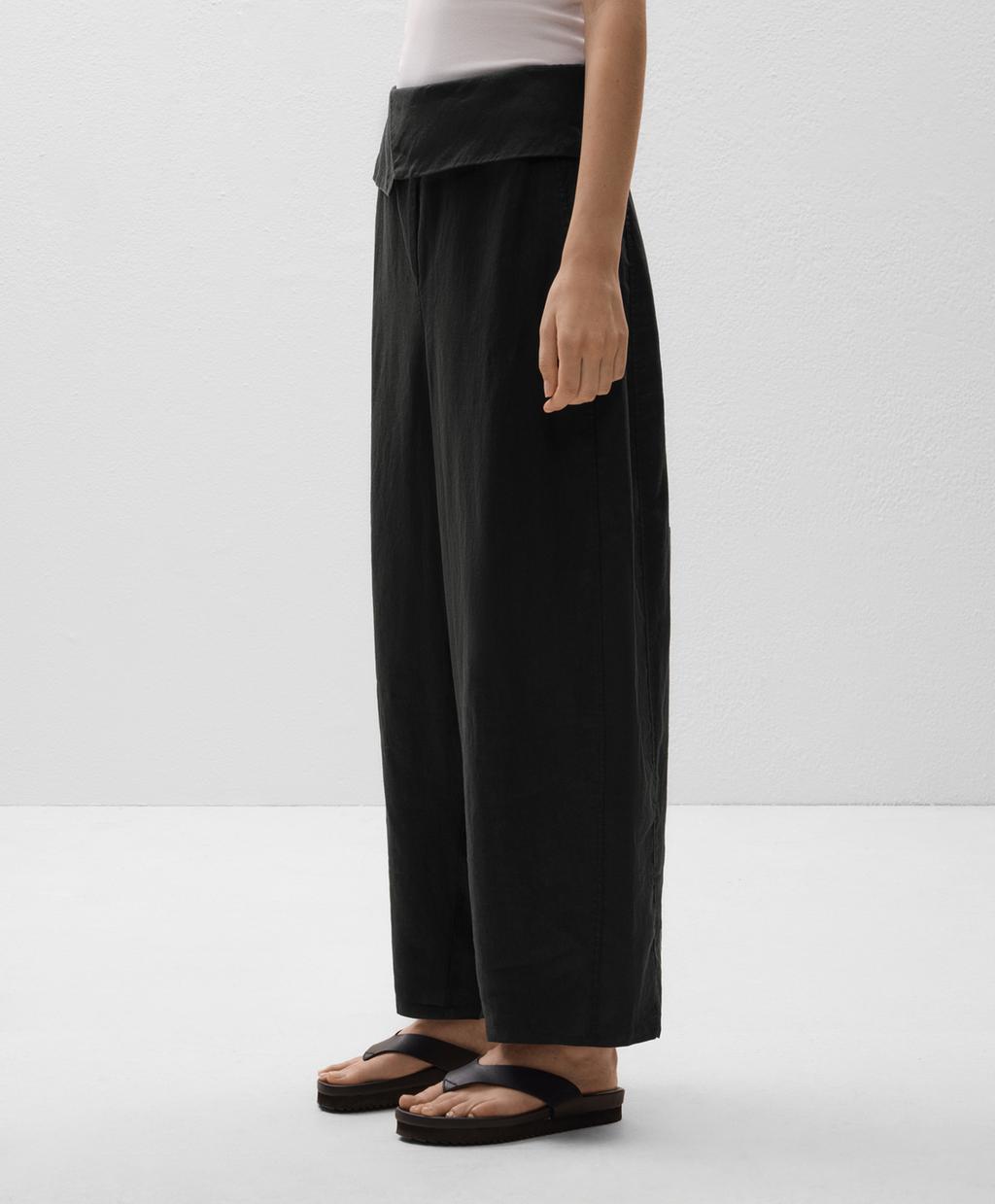 Брюки со складывающейся талией из 100% льна Oysho, черный
Брюки со складывающейся талией из 100% льна Oysho, черный