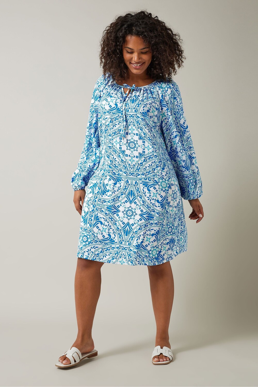 Плиточная туника платье Evans, белый
Плиточная туника платье Evans, белый