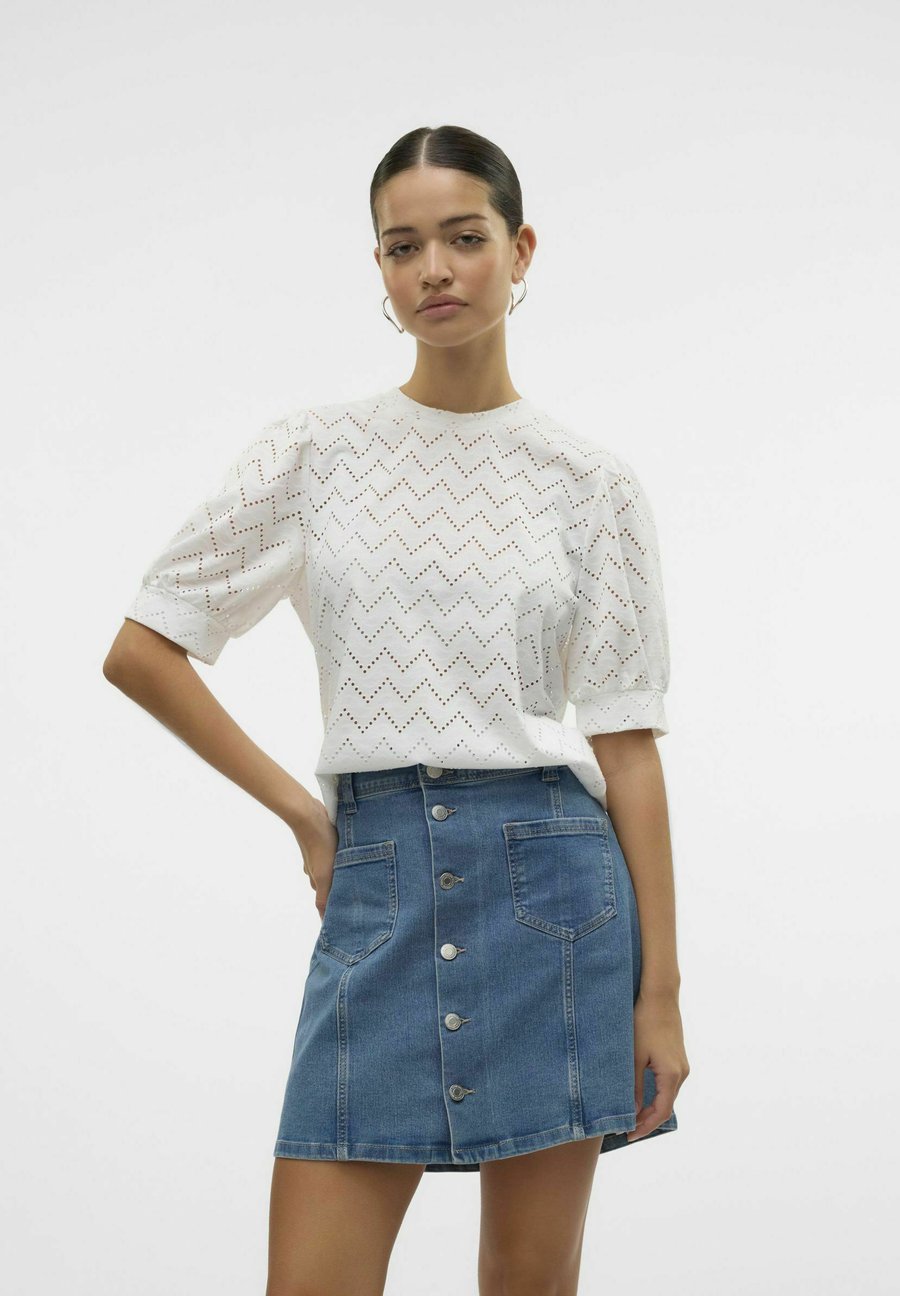 Футболка Vero Moda VMTHAS, Snow White/White, Белый, Футболка Vero Moda VMTHAS, Snow White/White
Футболка Vero Moda VMTHAS, Snow White/White, Белый, Футболка Vero Moda VMTHAS, Snow White/White