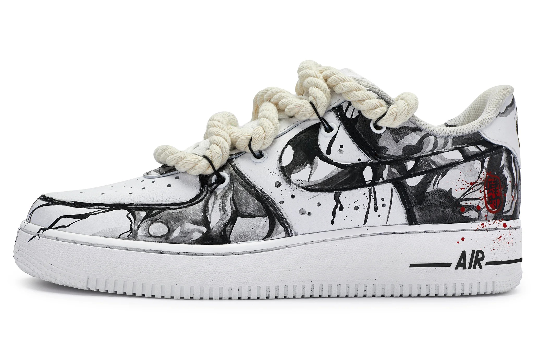 Кастомизированные кроссовки Nike Air Force 1 Low 811 Manufacture Time For Men's, черный/белый/красный
Кастомизированные кроссовки Nike Air Force 1 Low 811 Manufacture Time For Men's, черный/белый/красный