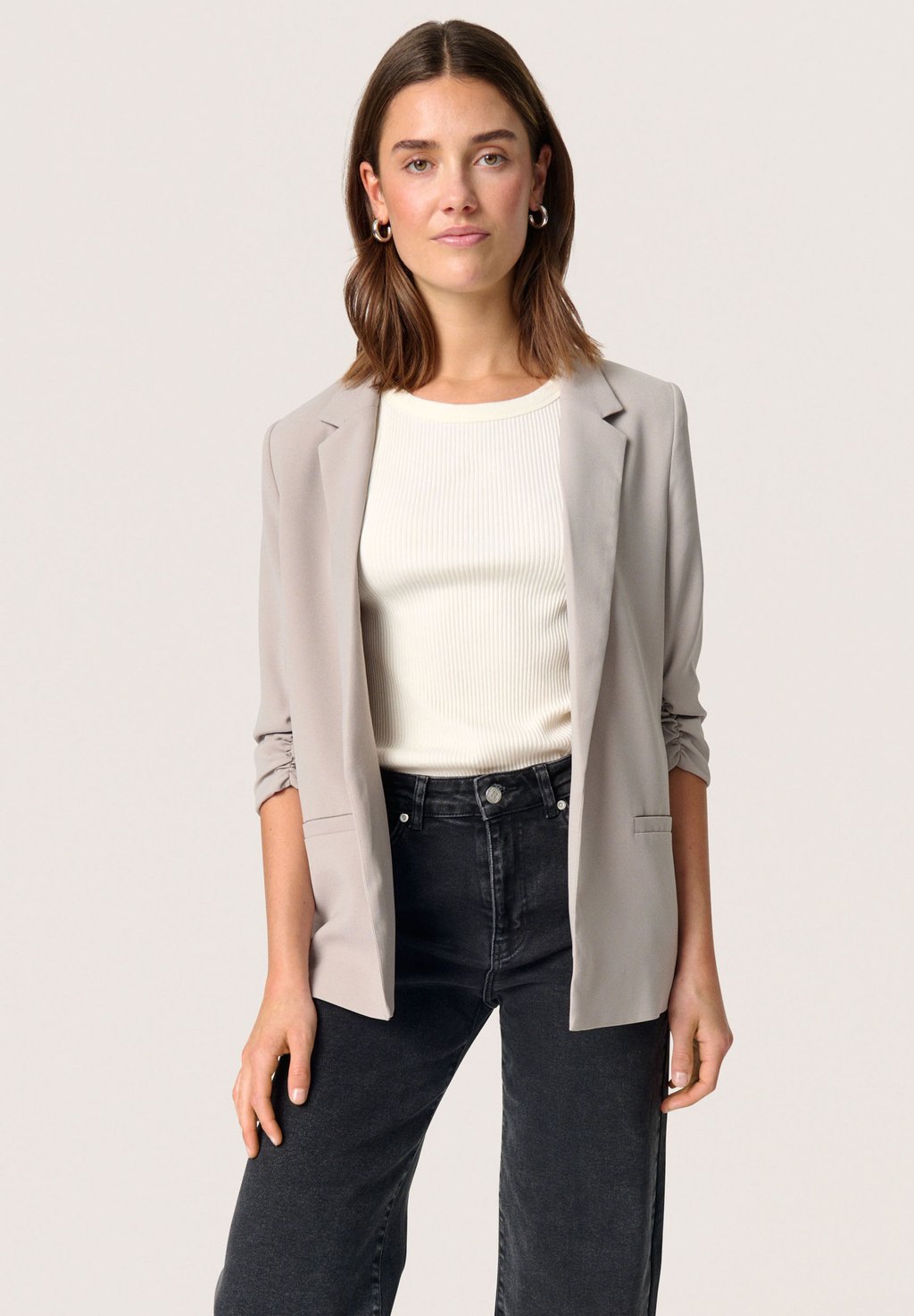 Блейзер SHIRLEY Soaked in Luxury, серый
Блейзер SHIRLEY Soaked in Luxury, серый