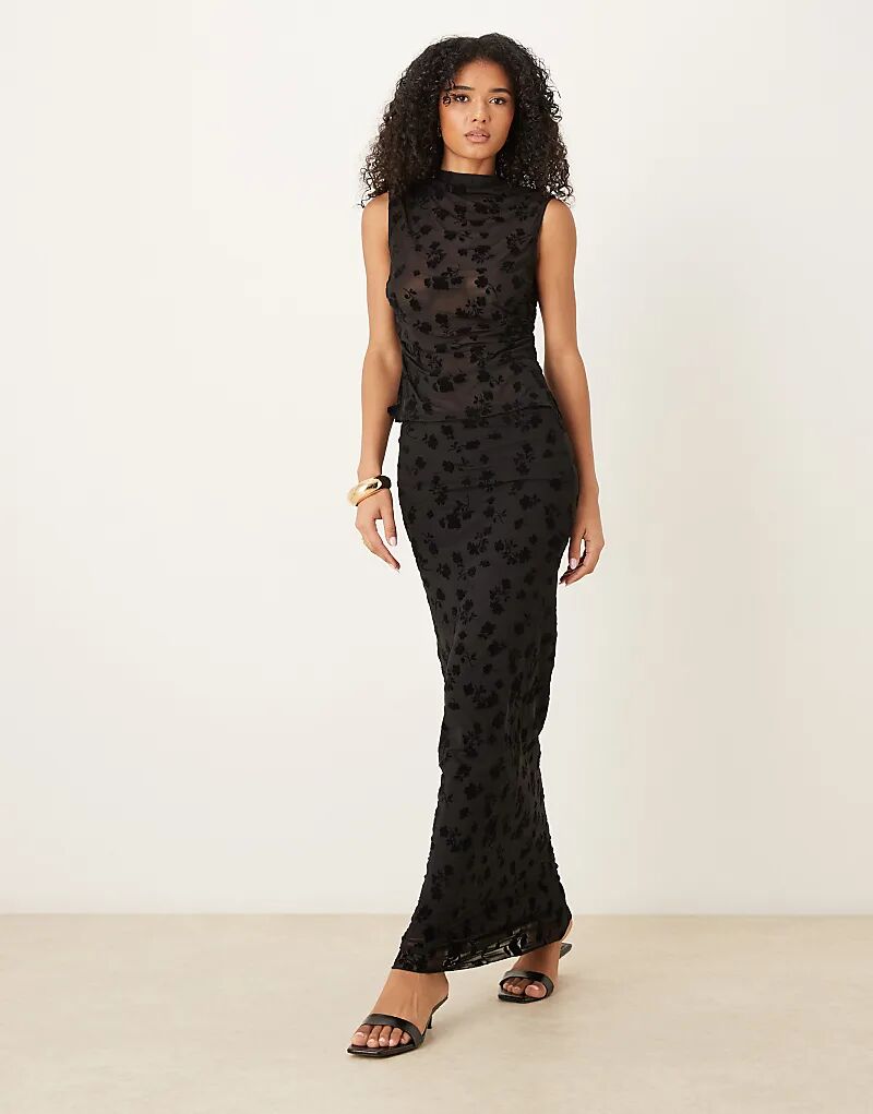 Юбка-труба ASOS DESIGN с низкой талией и флокированной сеткой черного цвета
Юбка-труба ASOS DESIGN с низкой талией и флокированной сеткой черного цвета