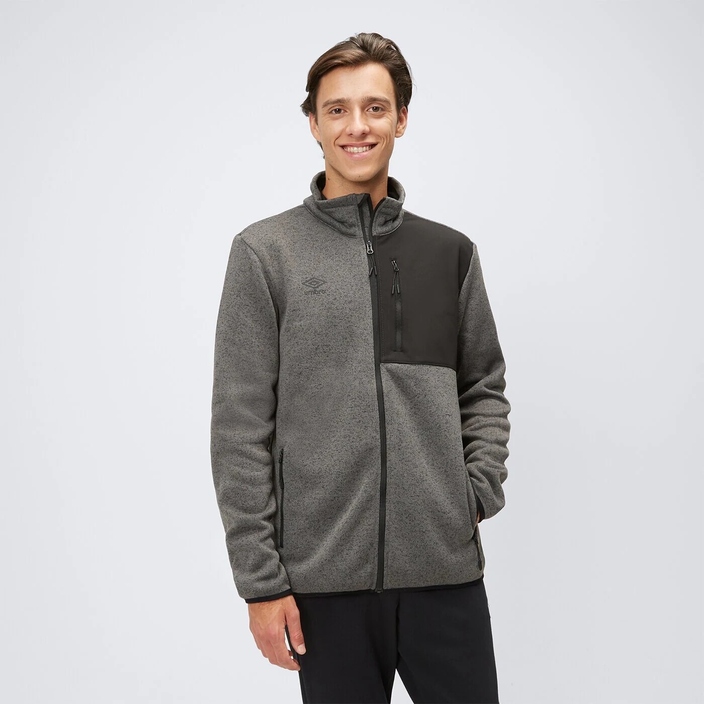 Свитшот Umbro Cor, серый 
Свитшот Umbro Cor, серый