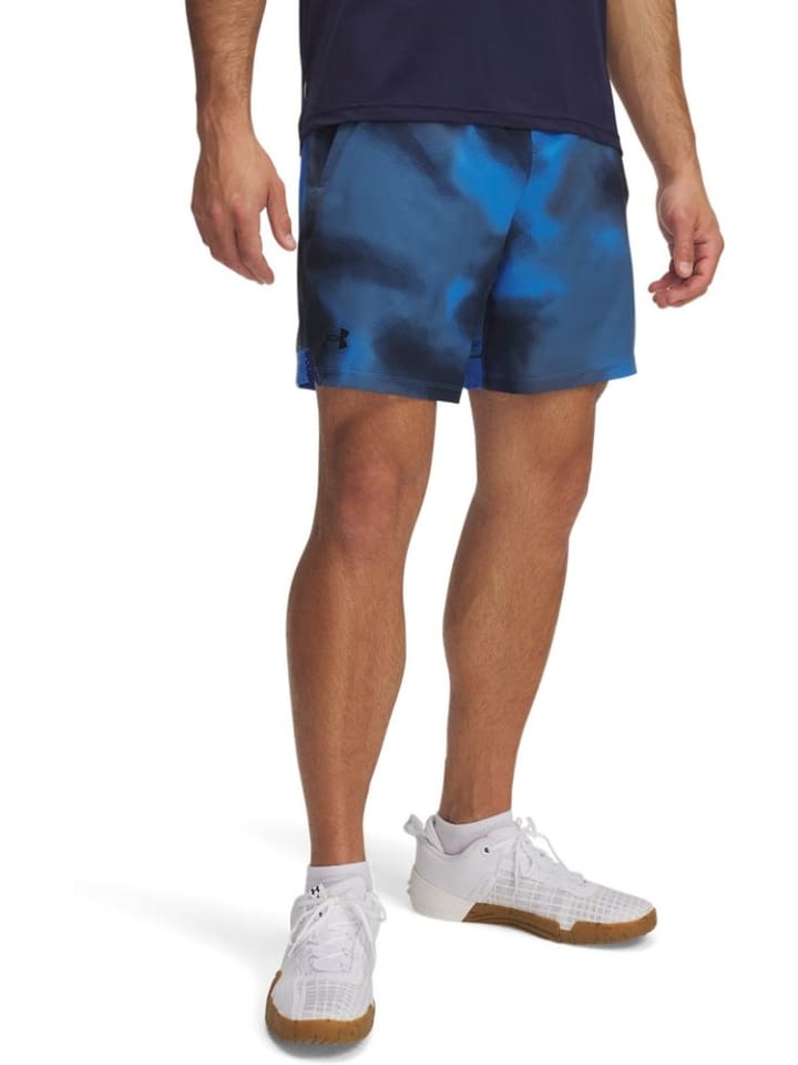 Спортивные шорты "Vanish Woven 6In Prnt Sts" синего цвета Under Armour
Спортивные шорты "Vanish Woven 6In Prnt Sts" синего цвета Under Armour