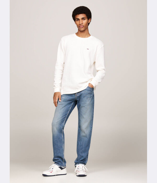 Лонгслив мужской Tommy Jeans однотонный, белый
Лонгслив мужской Tommy Jeans однотонный, белый