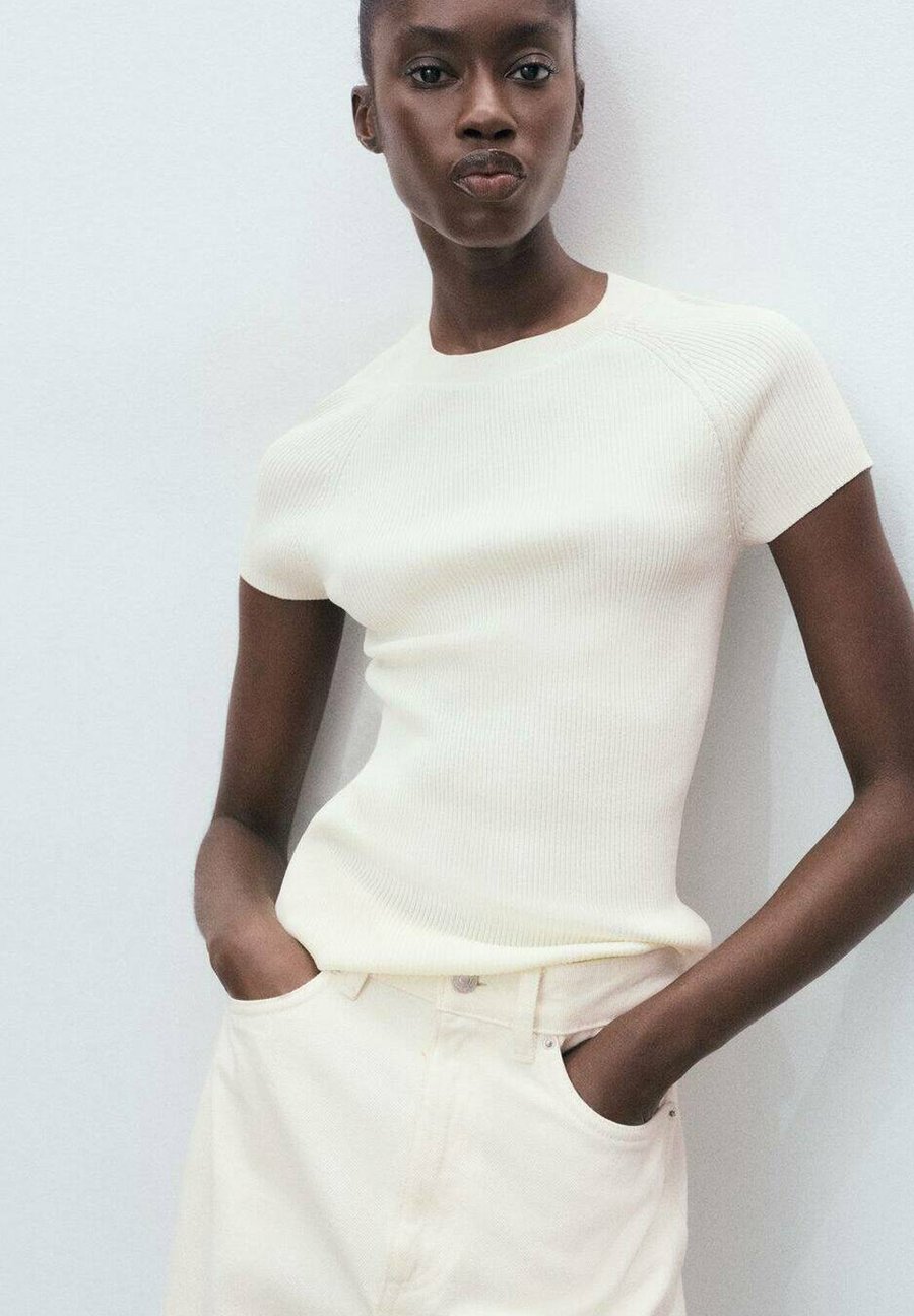Футболка Mango Basic T-shirt, Off-White, Белый, Футболка Mango Basic T-shirt, Off-White
Футболка Mango Basic T-shirt, Off-White, Белый, Футболка Mango Basic T-shirt, Off-White
