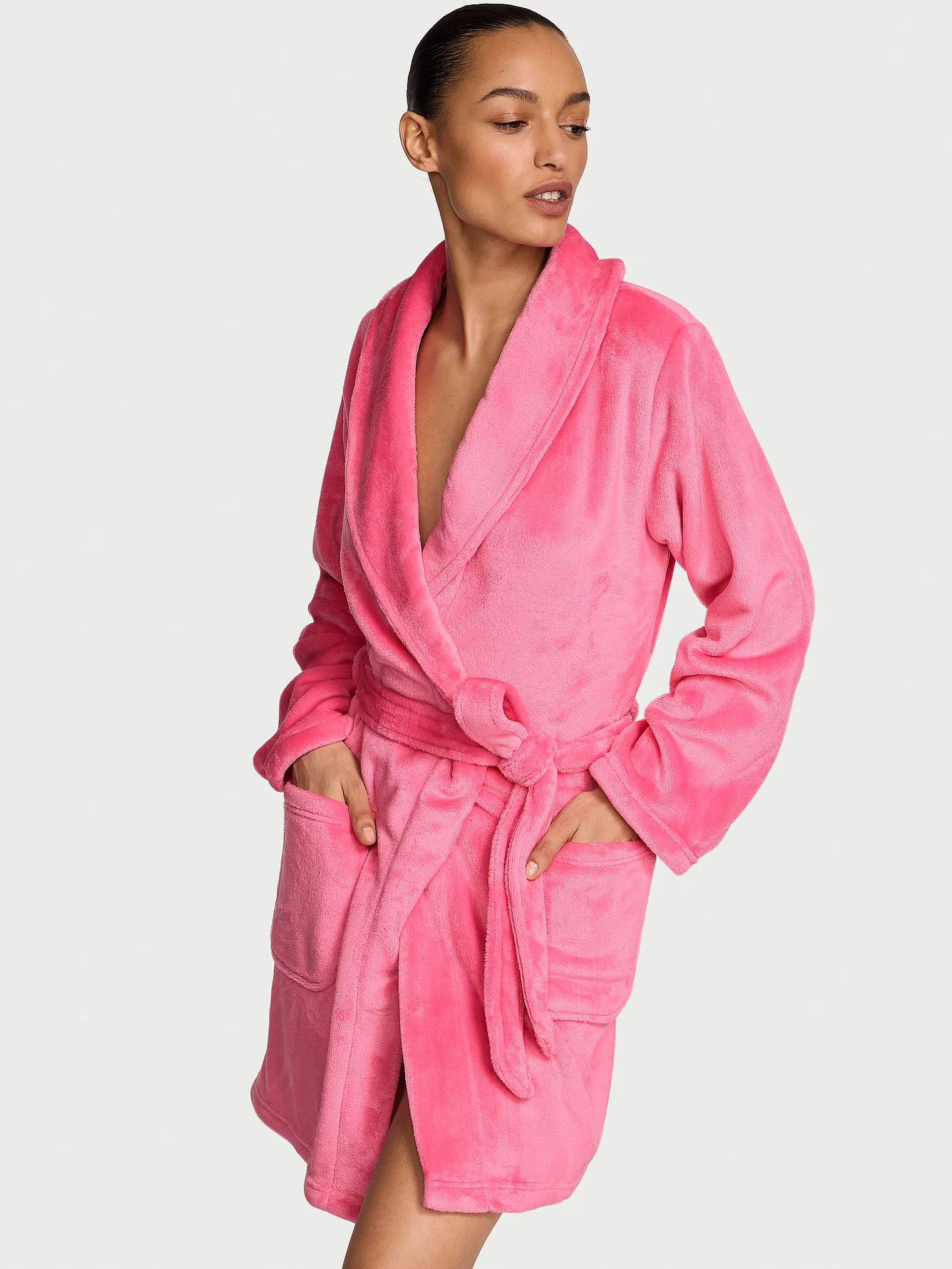 Халат Victoria's Secret Cozy Plush Robe, ярко-розовый
Халат Victoria's Secret Cozy Plush Robe, ярко-розовый