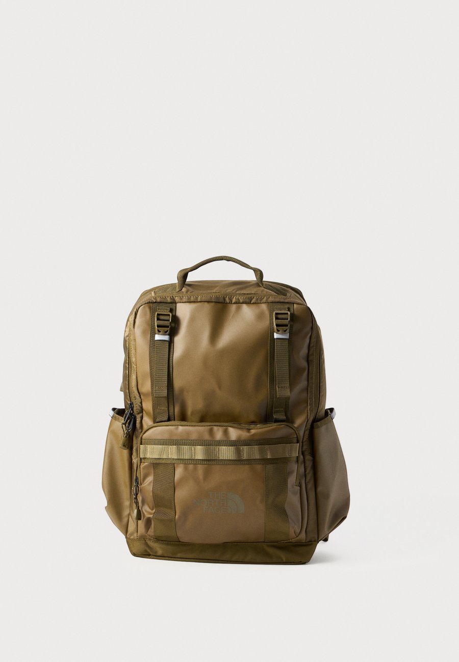 Рюкзак The North Face BASE CAMP DAYPACK UNISEX, Caraway Seed/Sycamore/Khaki
Рюкзак The North Face BASE CAMP DAYPACK UNISEX, Caraway Seed/Sycamore/Khaki