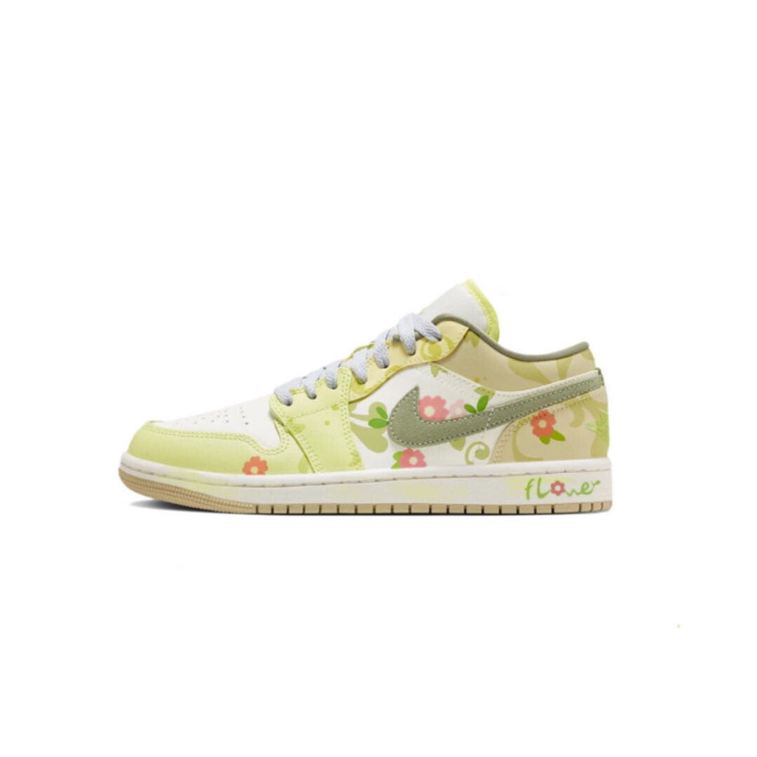 Кроссовки Air Jordan 1 Vintage Basketball Shoes Women's Low-top White, цвет Matcha
Кроссовки Air Jordan 1 Vintage Basketball Shoes Women's Low-top White, цвет Matcha