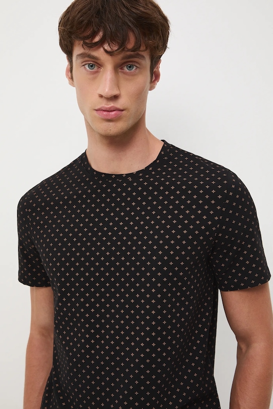 Футболка Medicine, черный
Футболка Medicine, черный