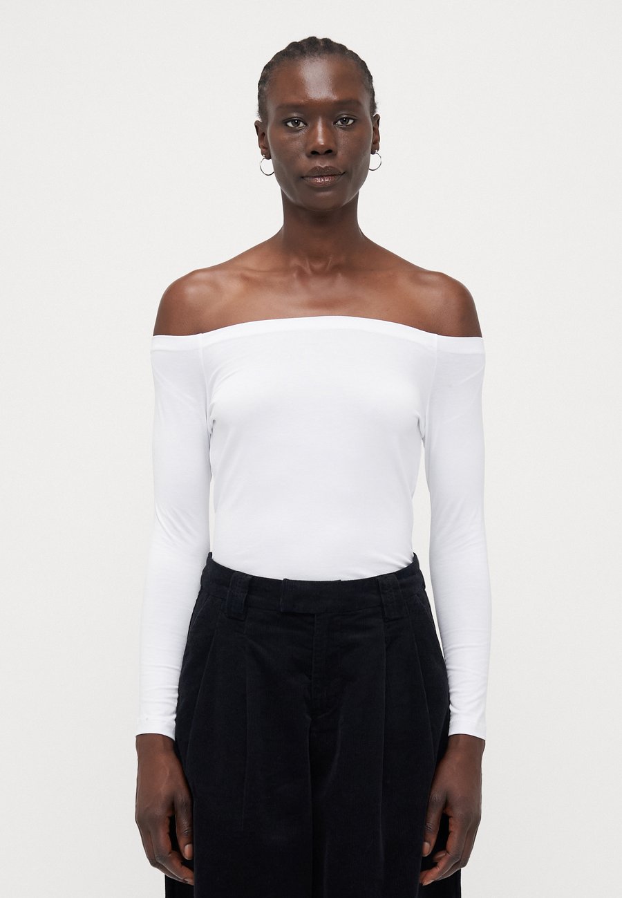 Топ Vero Moda Tall VMPANDA OFF SHOULDER , Bright White/White
Топ Vero Moda Tall VMPANDA OFF SHOULDER , Bright White/White